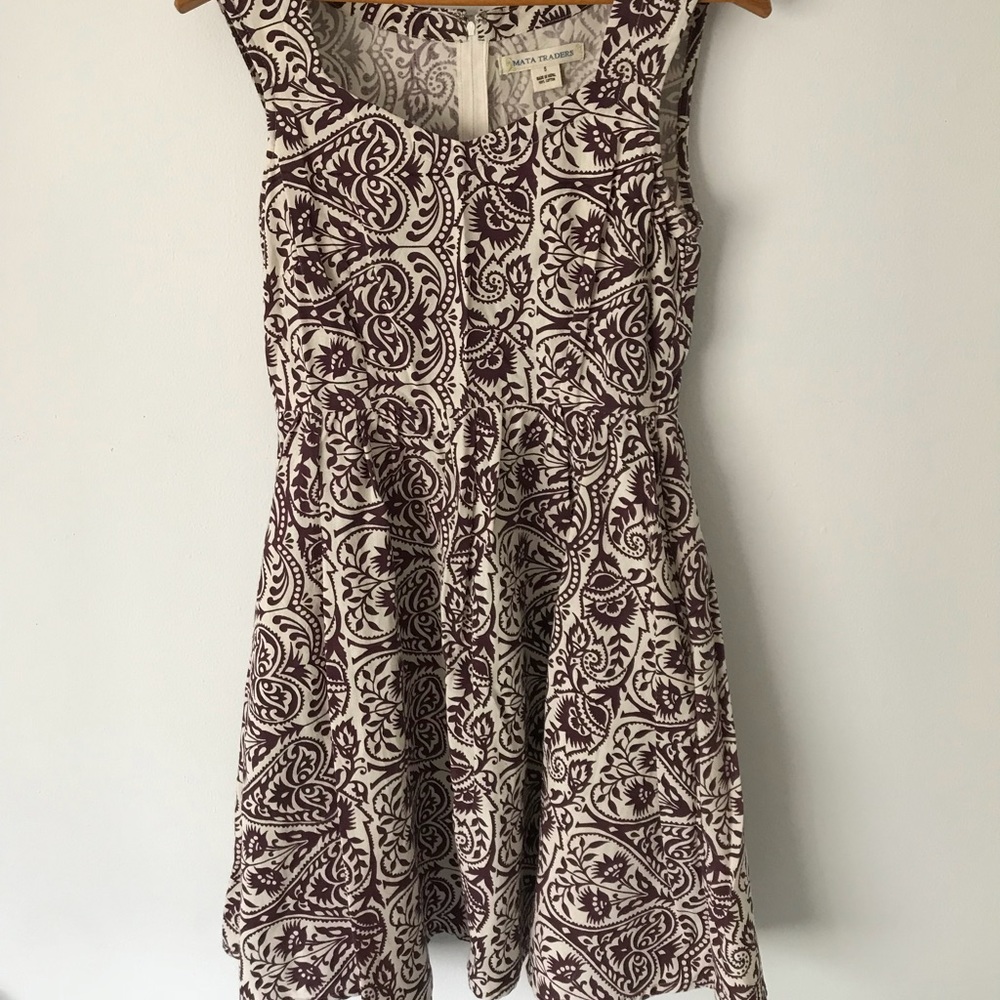 Stunning free trade dress!